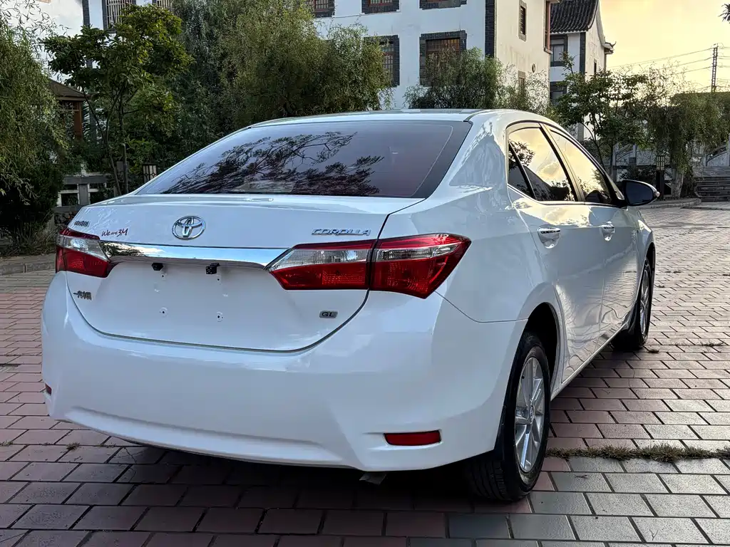 Toyota Corolla — миниатюра 12