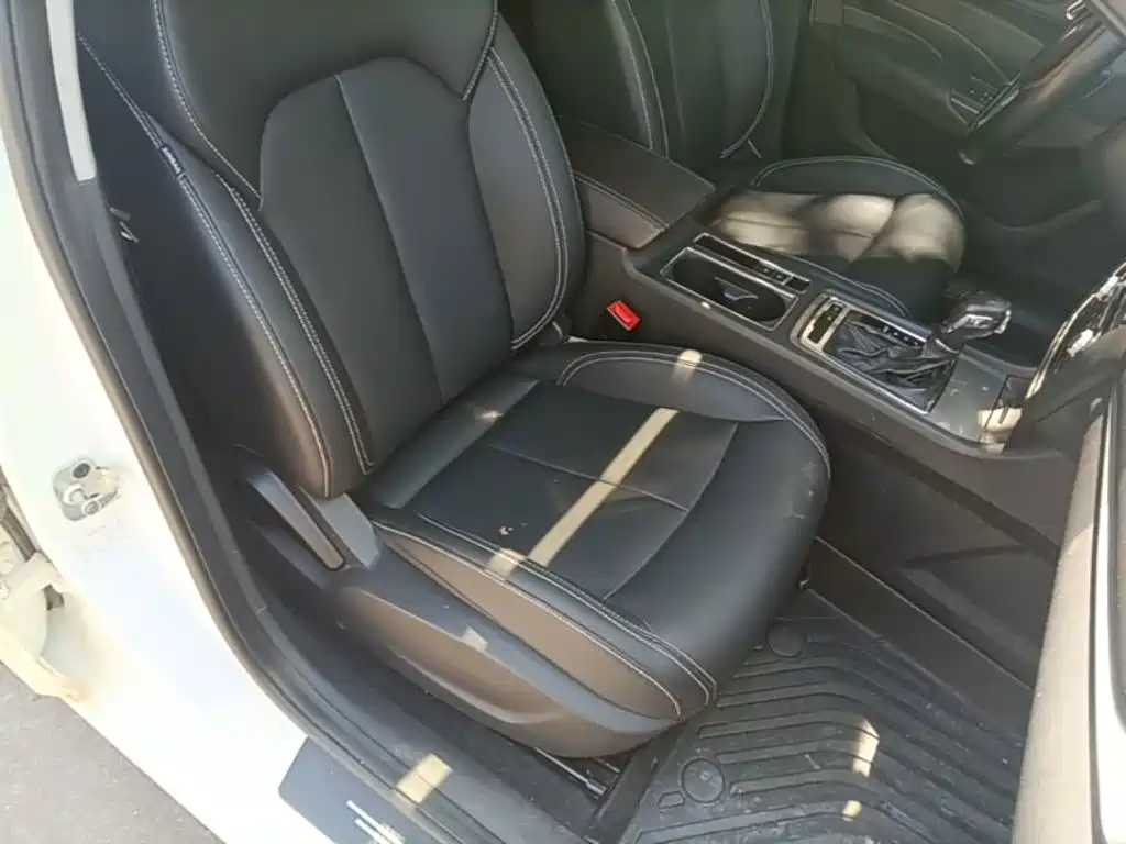 Roewe i6 Classic — миниатюра 25