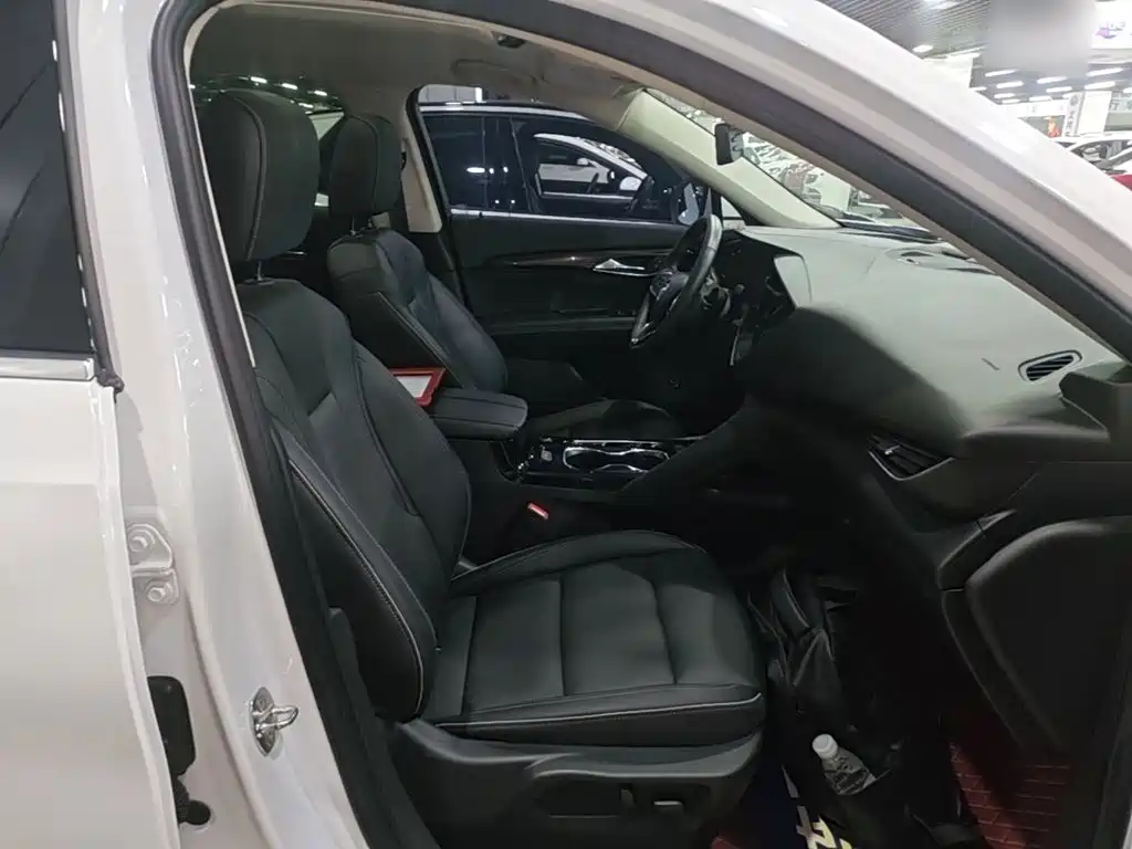 Buick Envision Plus — миниатюра 25