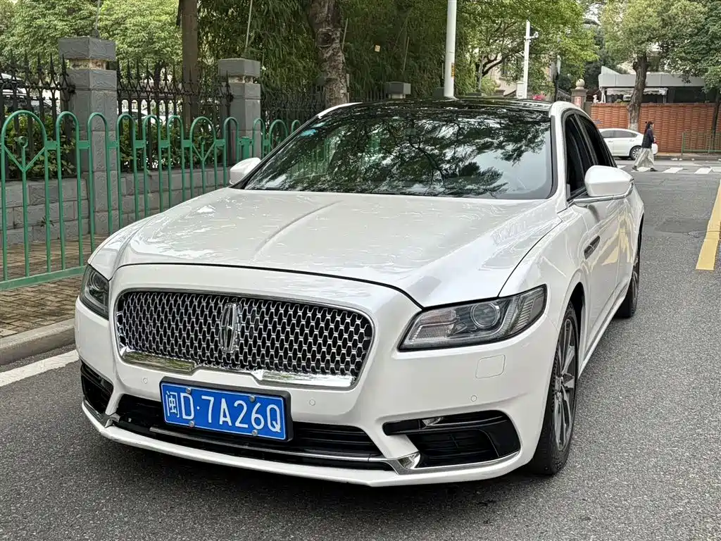 Lincoln Continental 2020