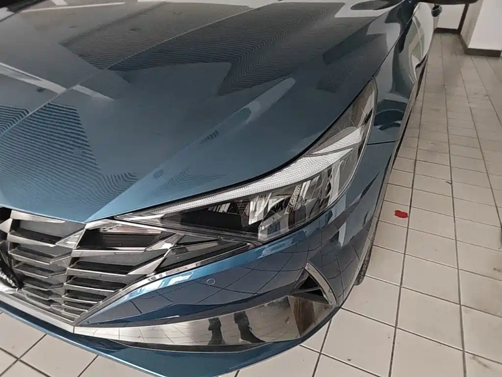 Hyundai Elantra — миниатюра 24