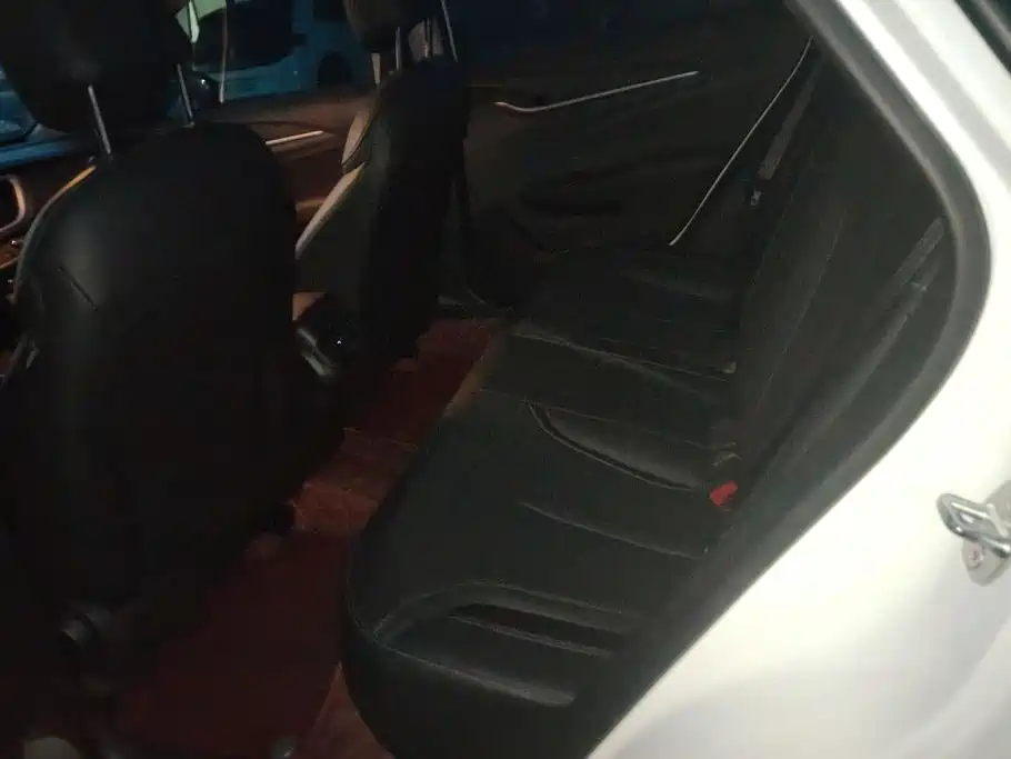 Buick Excelle — миниатюра 11