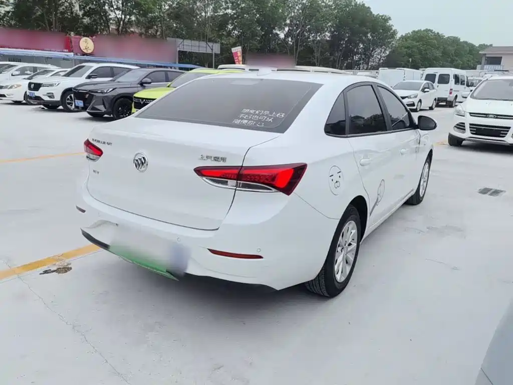 Buick Excelle — миниатюра 7