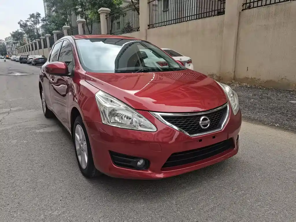 Nissan Tiida — миниатюра 5