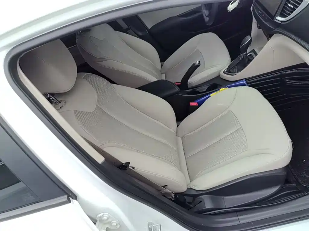 Buick Excelle — миниатюра 25