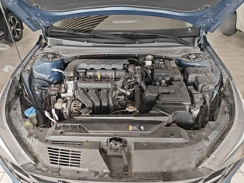 Hyundai Elantra — миниатюра 20