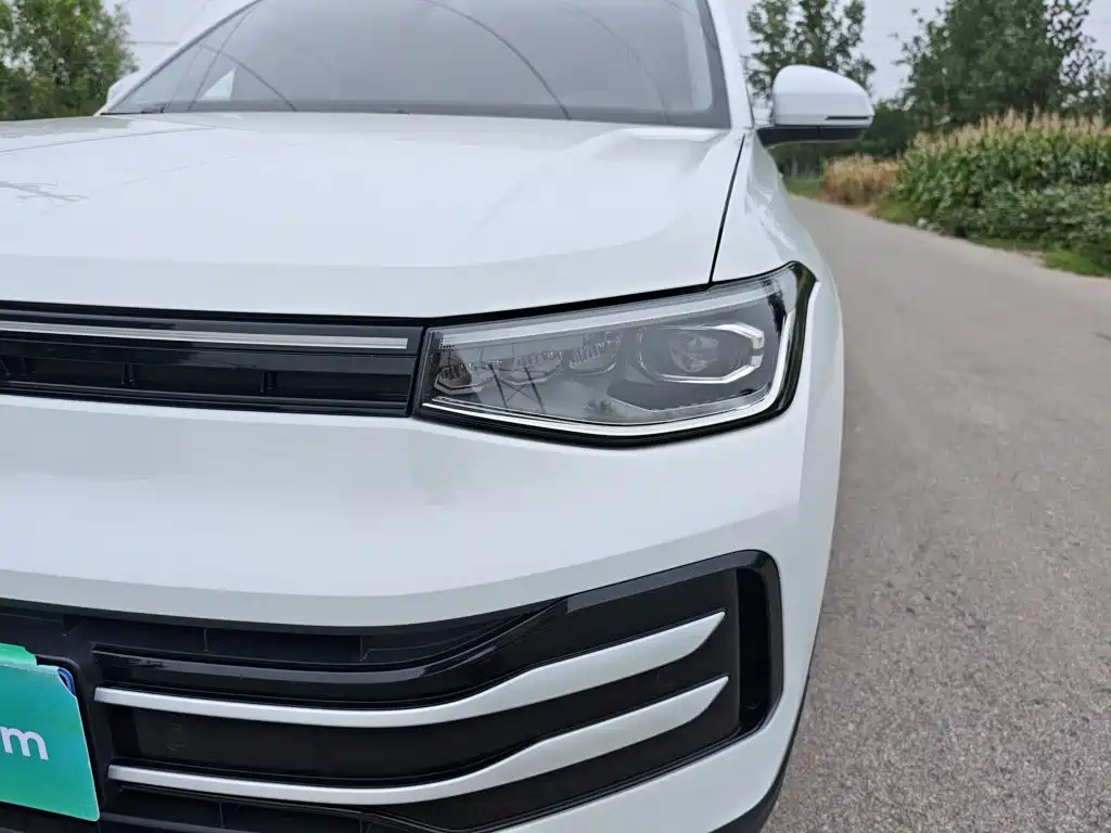 Volkswagen Tharu — миниатюра 24