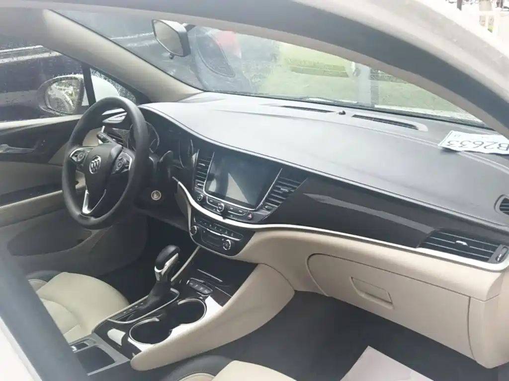 Buick Verano — миниатюра 10