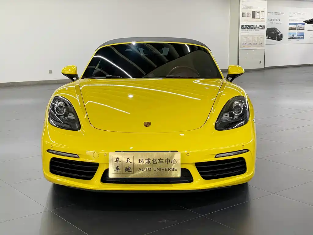 PORSCHE 718