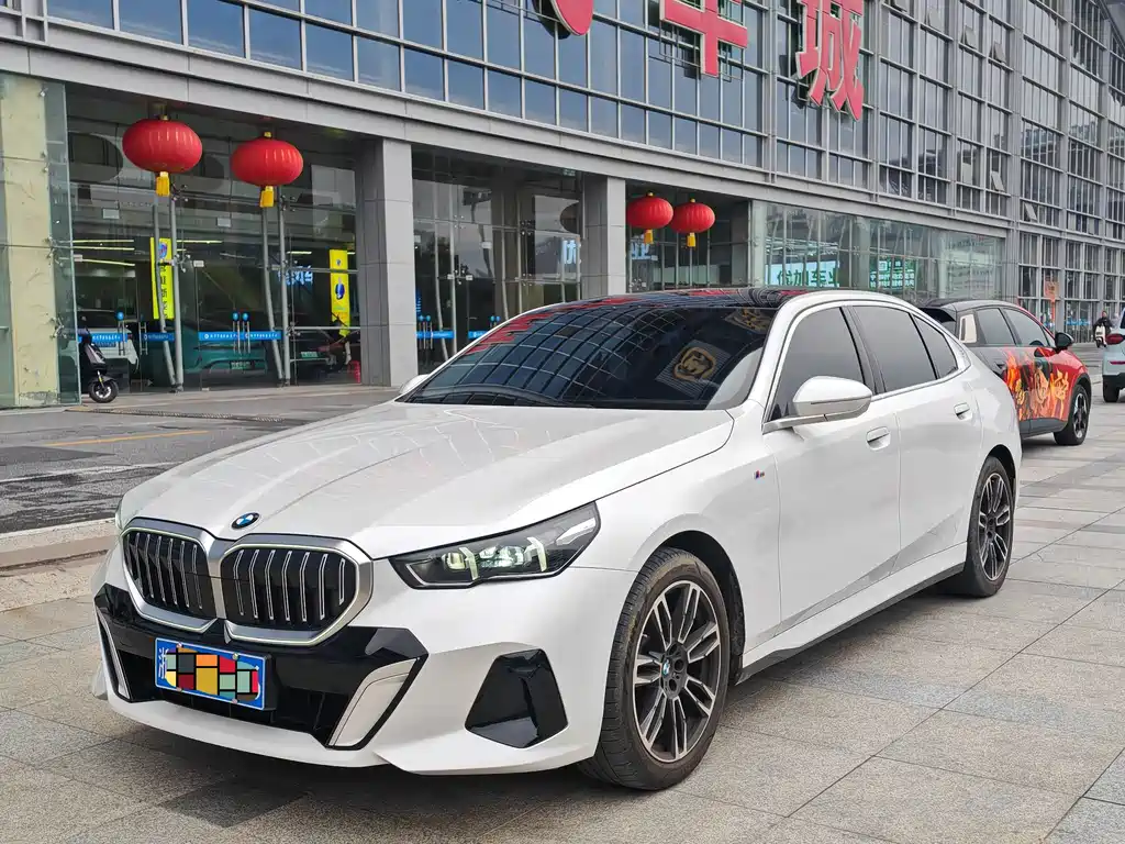 BMW 5 Series 2024