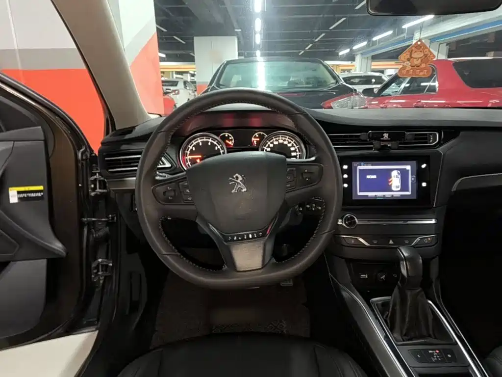 Peugeot 408 — миниатюра 11