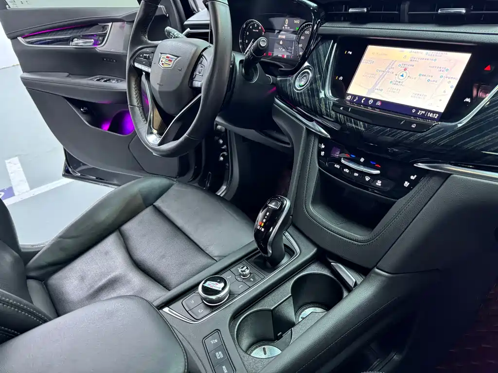 Cadillac XT6 — миниатюра 13
