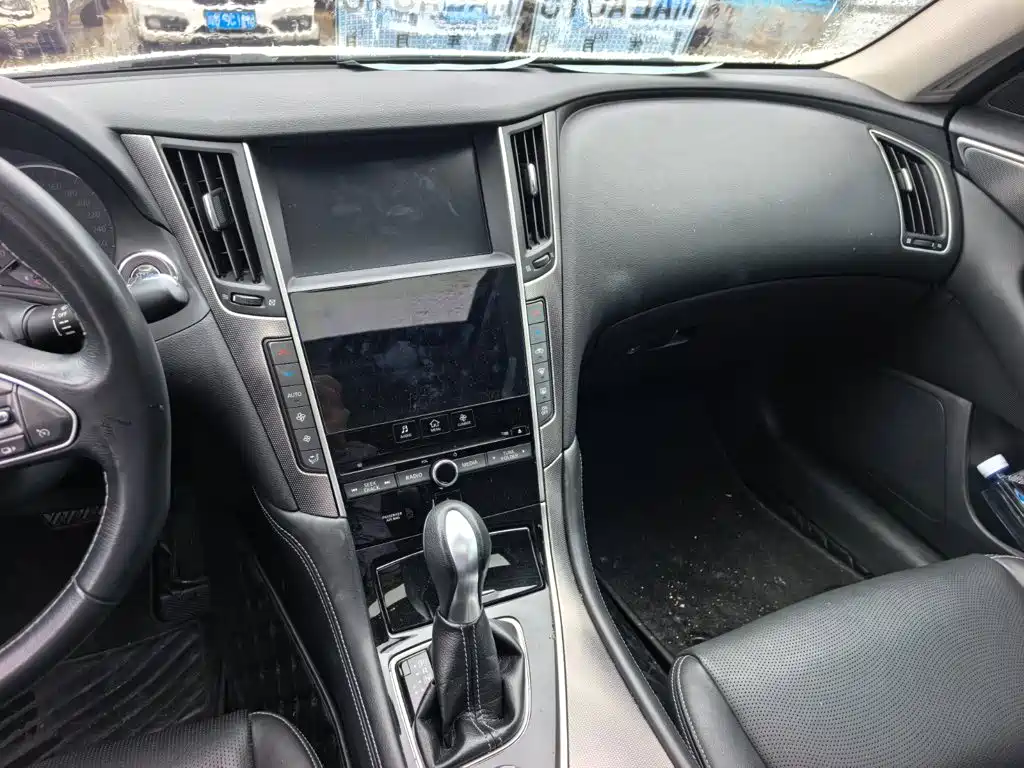 Infiniti Q50L — миниатюра 12