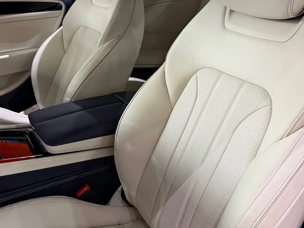 Bentley Continental PHEV — миниатюра 7