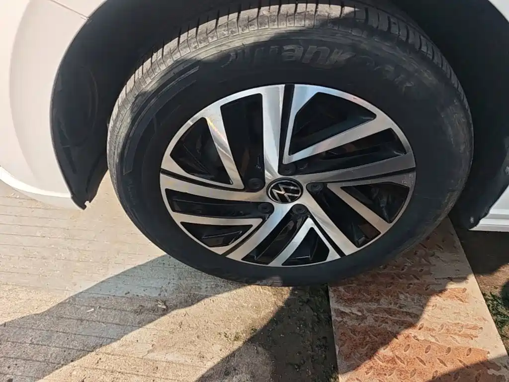 Volkswagen Lavida — миниатюра 23