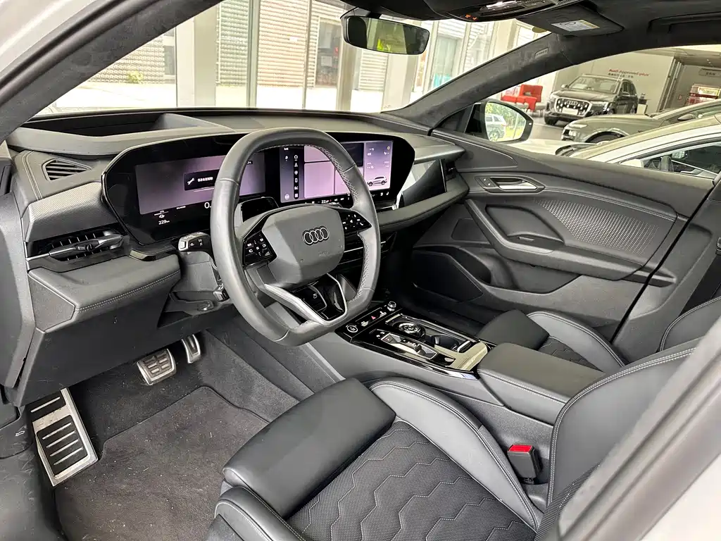 Audi AudiQ6L e-tron — миниатюра 4