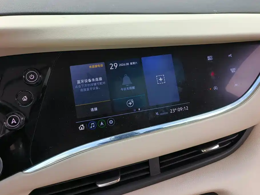 Buick Enclave — миниатюра 13