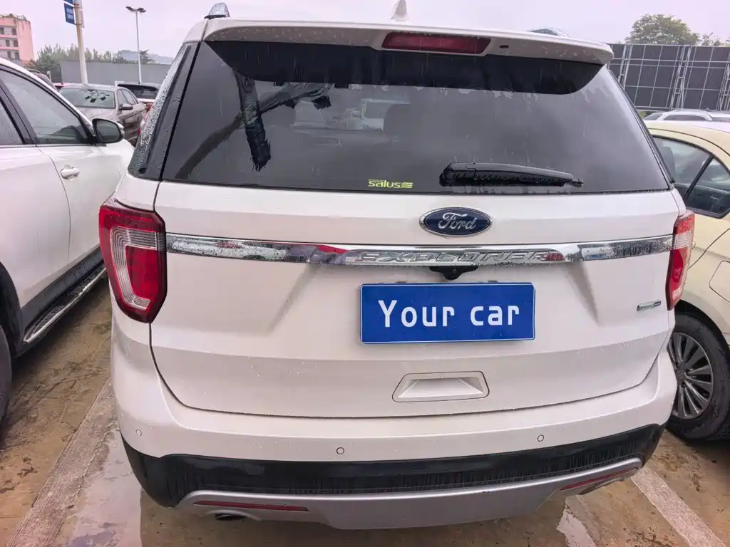 Ford Explorer (Import) — миниатюра 5
