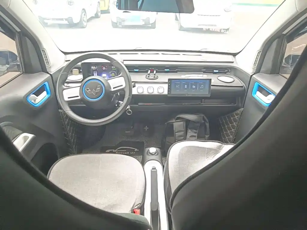 Wuling MINIEV — миниатюра 10