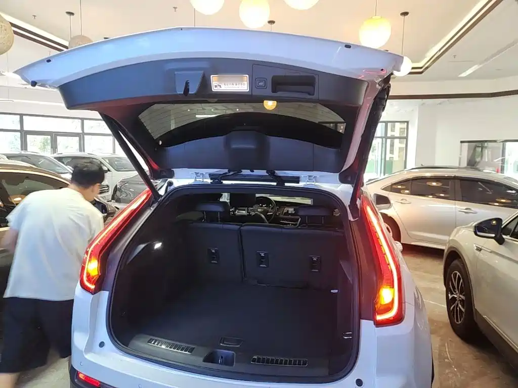 Cadillac XT4 — миниатюра 19