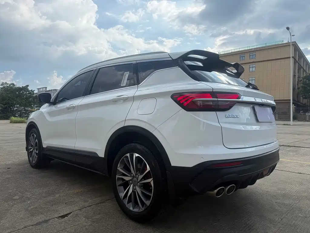 Geely Binyue — миниатюра 8