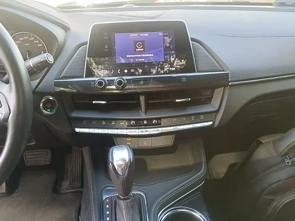 Cadillac CT4 — миниатюра 13