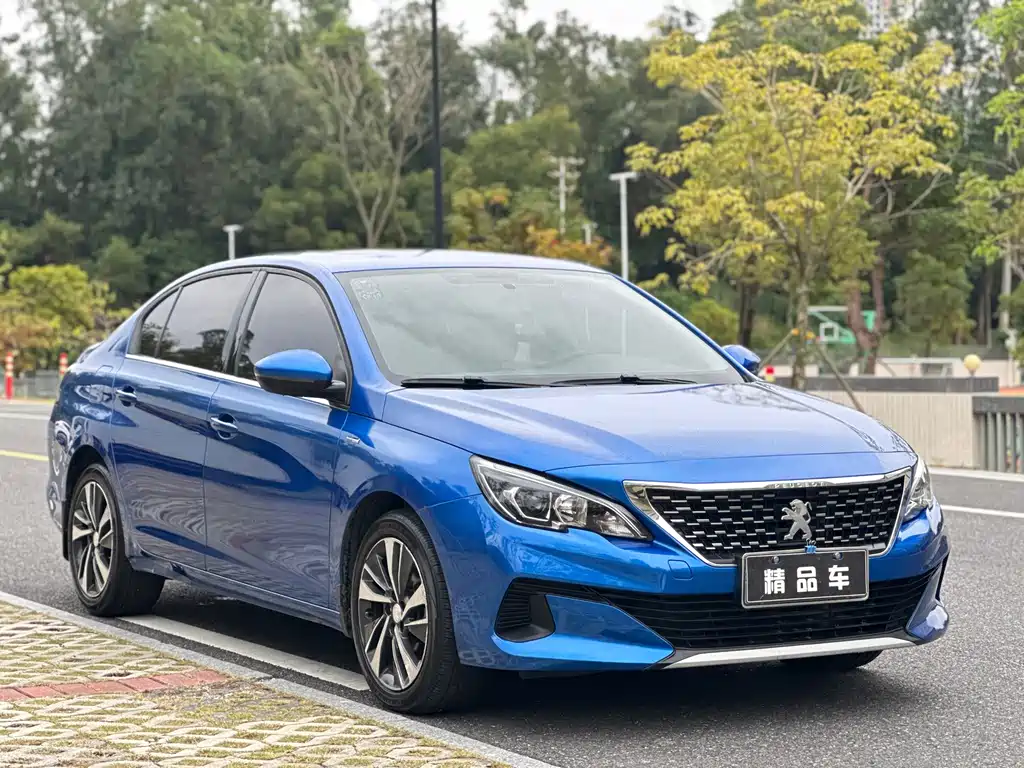 PEUGEOT 408