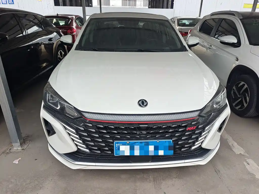 DONGFENG YI HYUN MAX