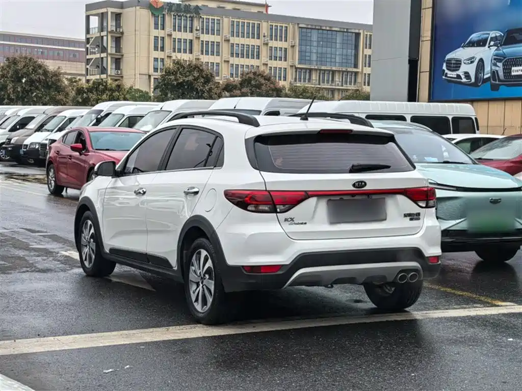 KIA KX CROSS