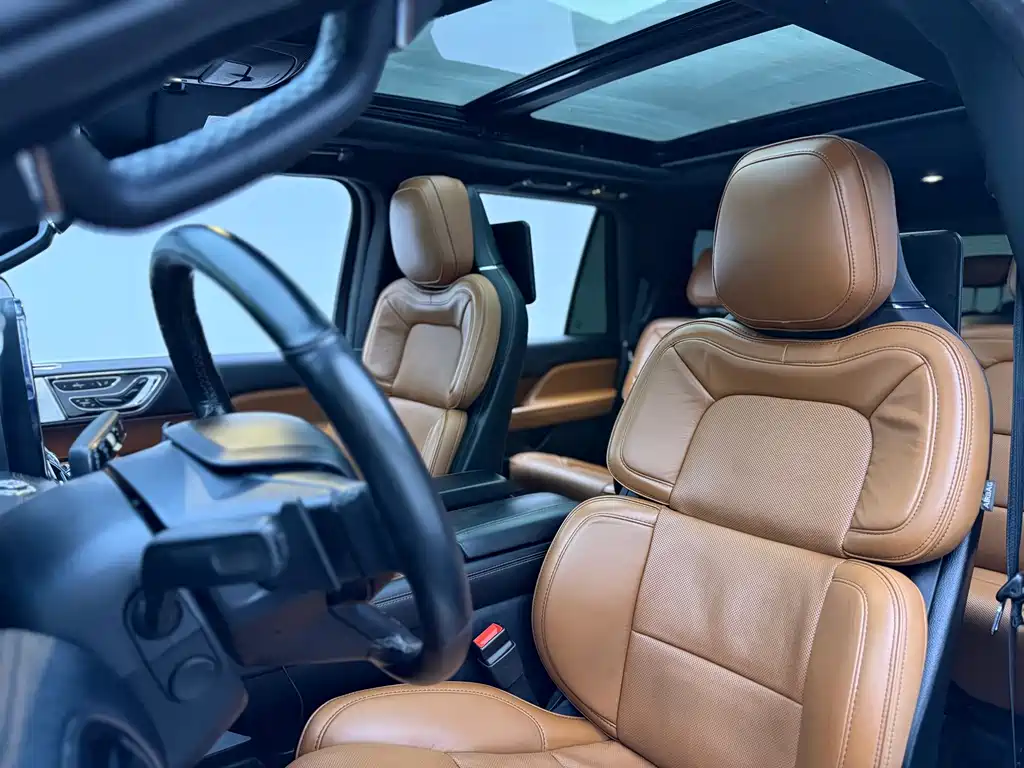 Lincoln Navigator — миниатюра 6