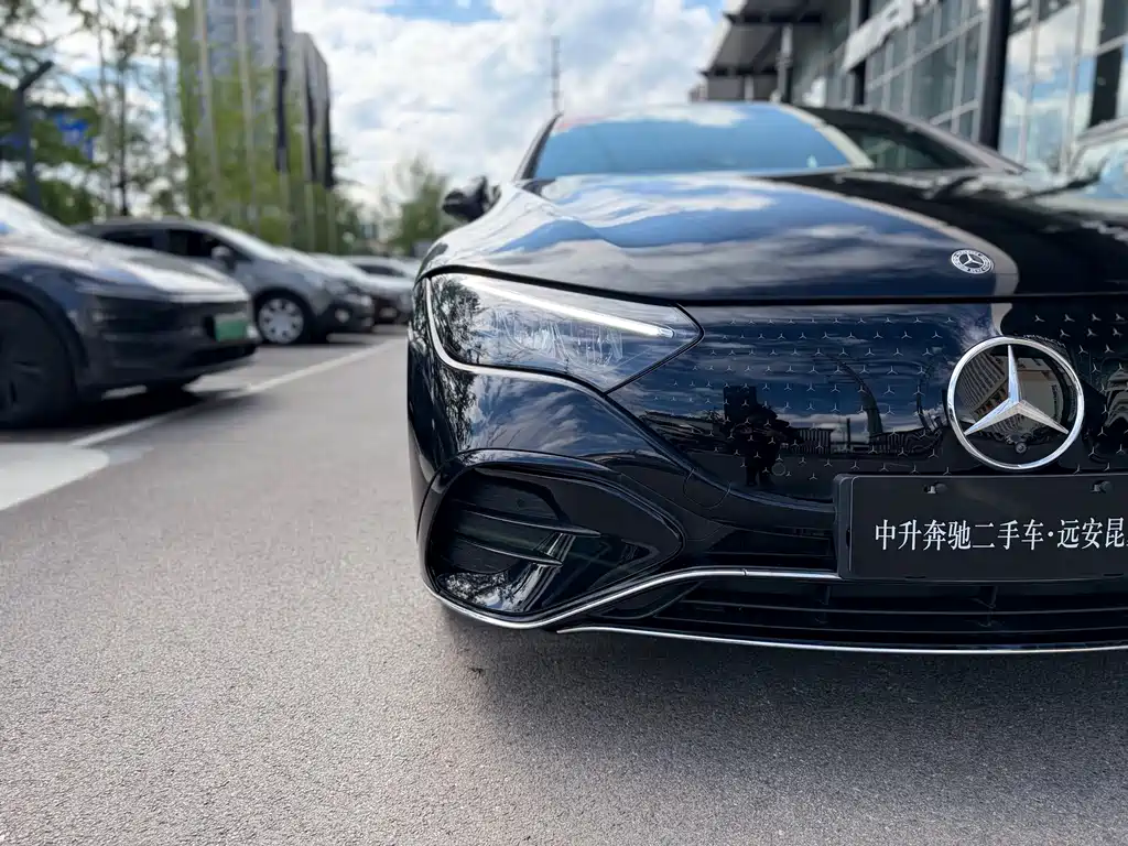 Mercedes-Benz EQE 2025 500 4MATIC Luxury
