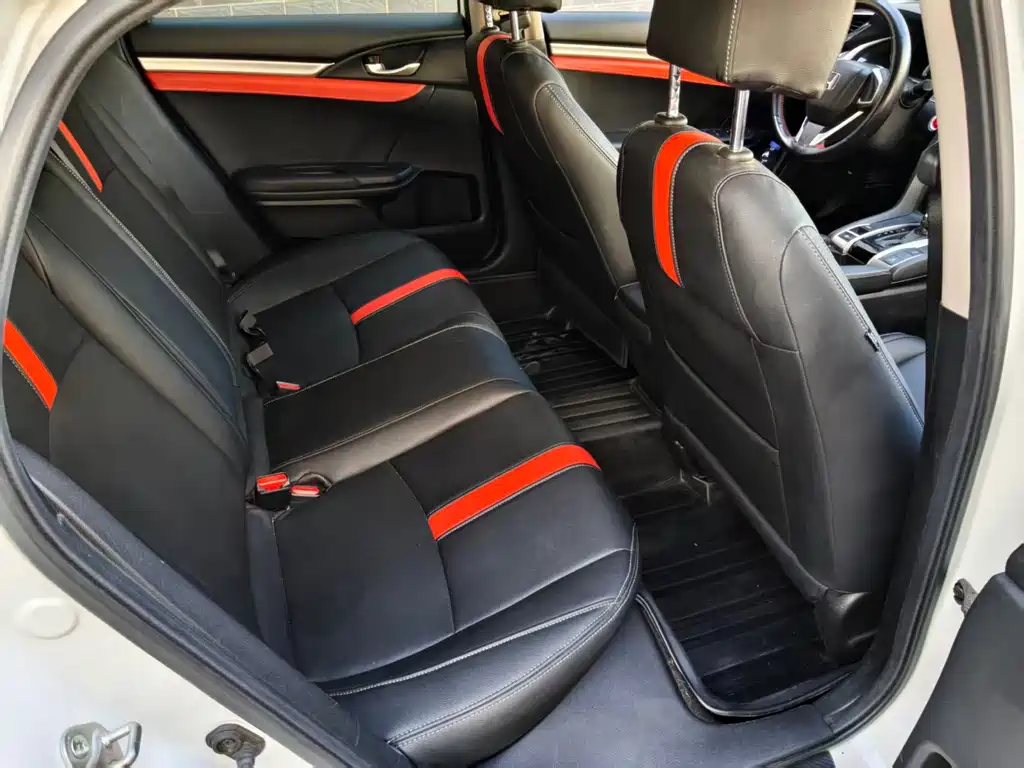 Honda Civic — миниатюра 10