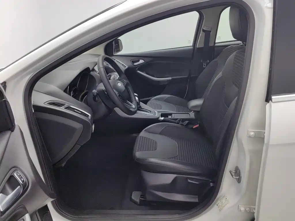 Ford Focus — миниатюра 10