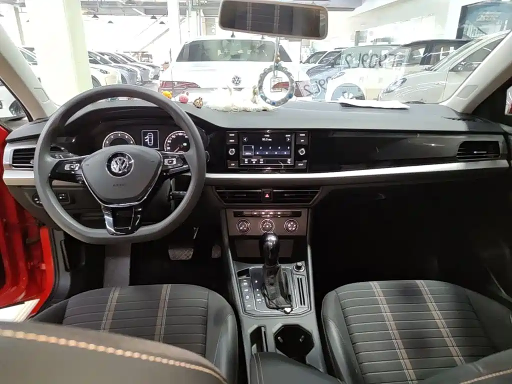 Volkswagen Lavida — миниатюра 10