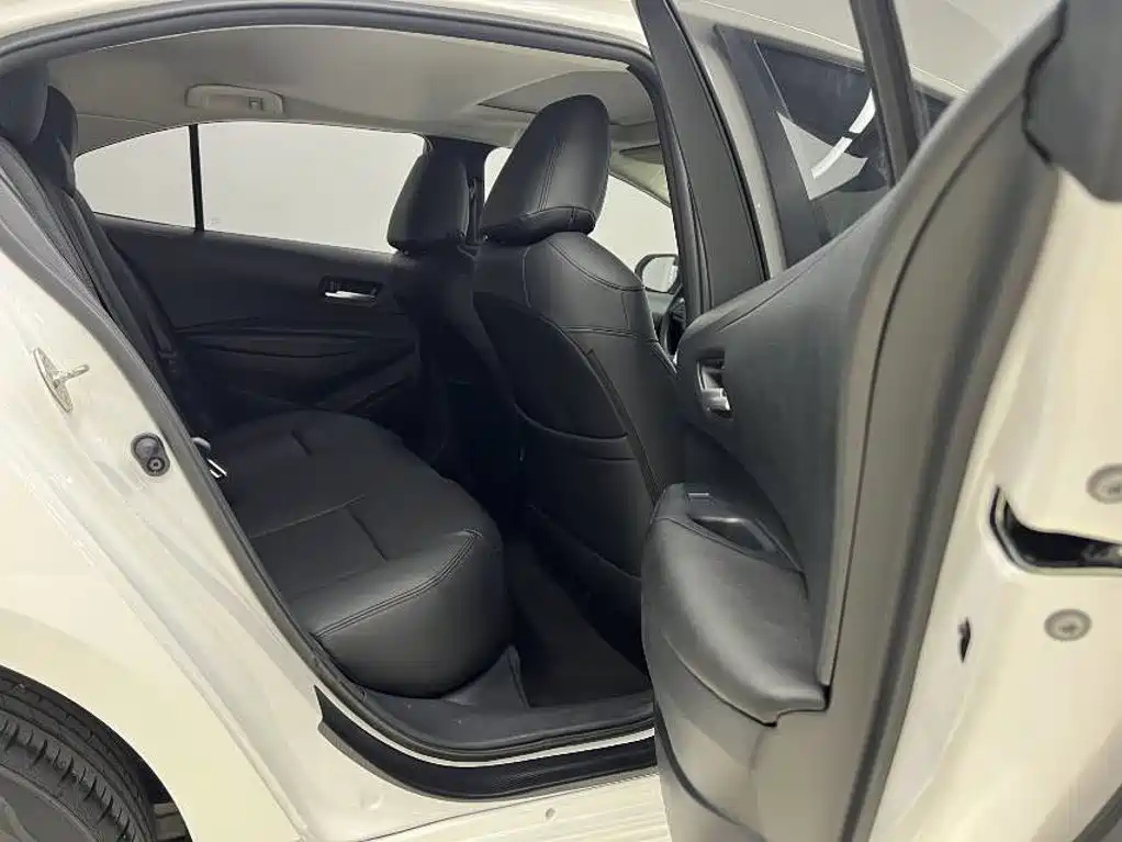 Toyota Corolla — миниатюра 13