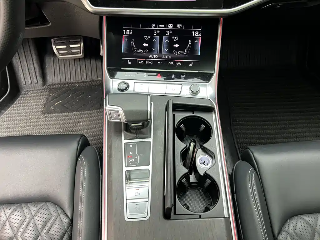 Audi A6L — миниатюра 10