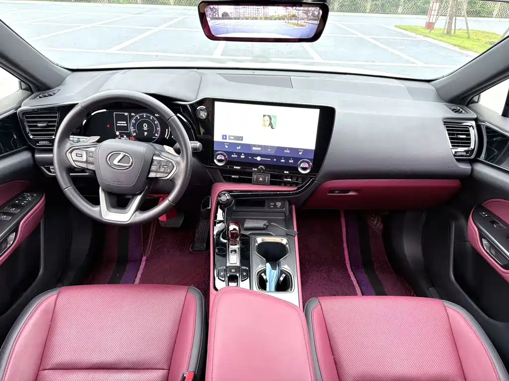 Lexus NX — миниатюра 8