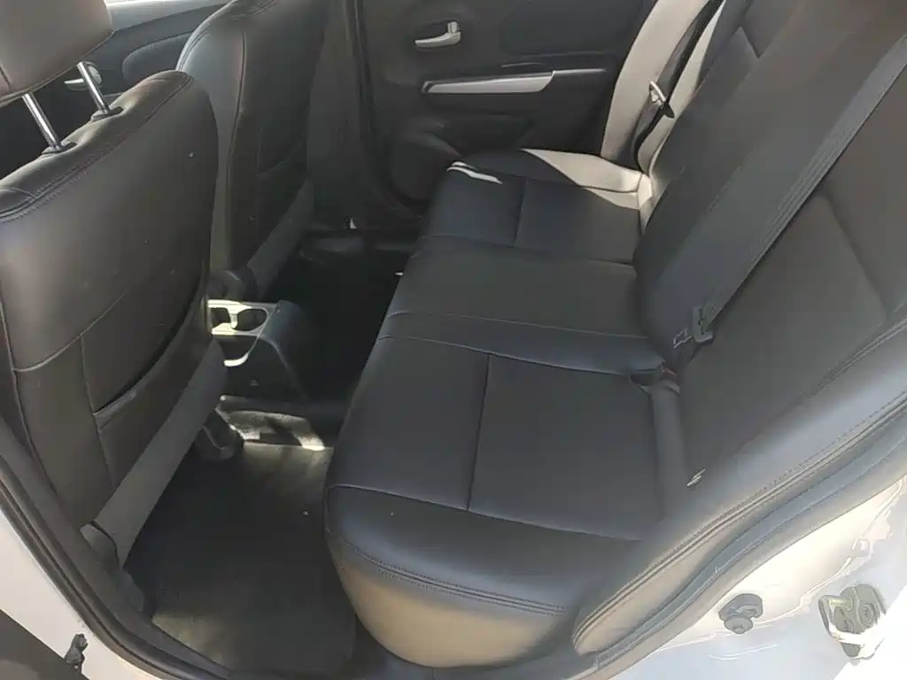 Venucia R50X — миниатюра 17