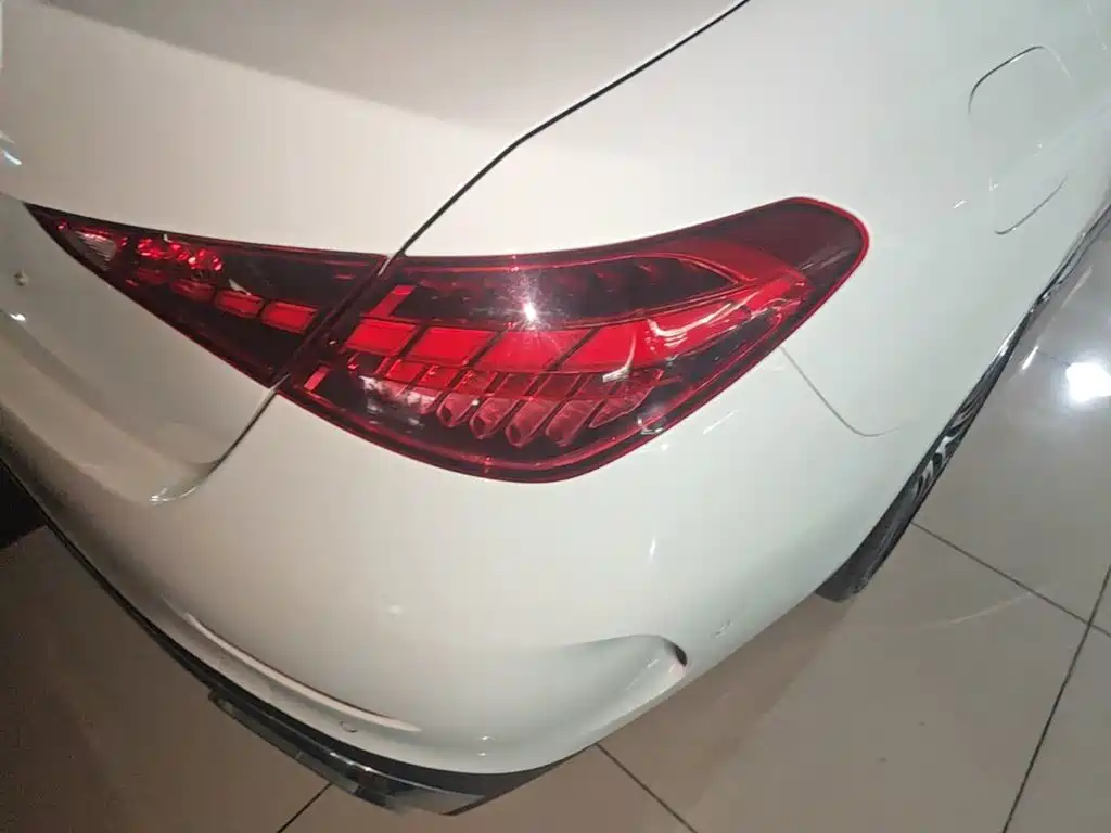 Mercedes-Benz C-Class — миниатюра 8