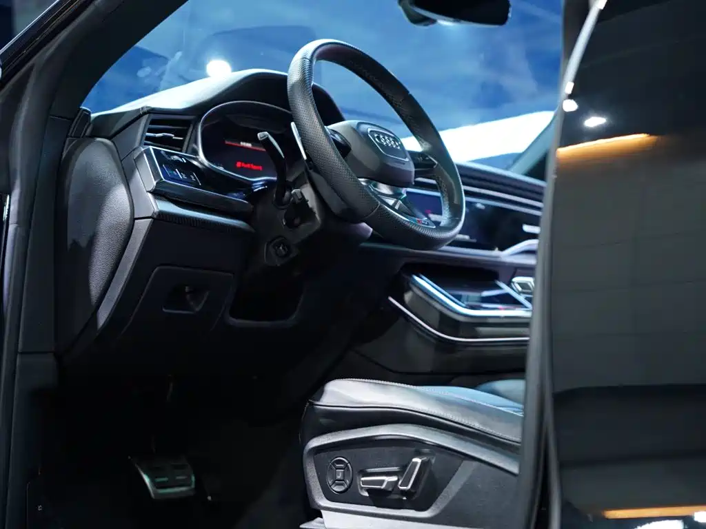 Audi RS Q8 — миниатюра 15