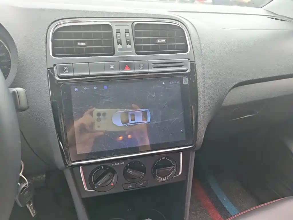 Volkswagen Polo — миниатюра 13