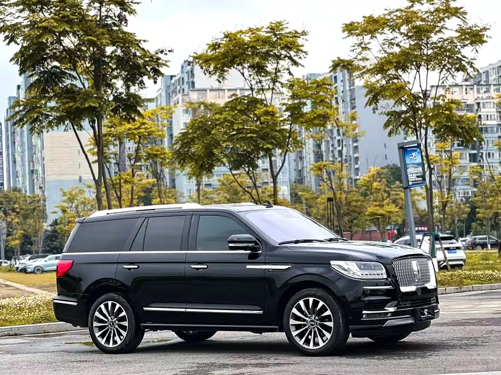 Lincoln Navigator 2018 3.5T V