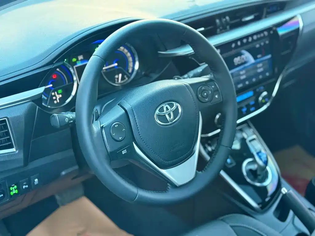 Toyota Corolla — миниатюра 8