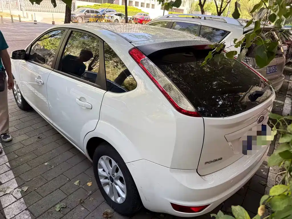 Ford Focus — миниатюра 7