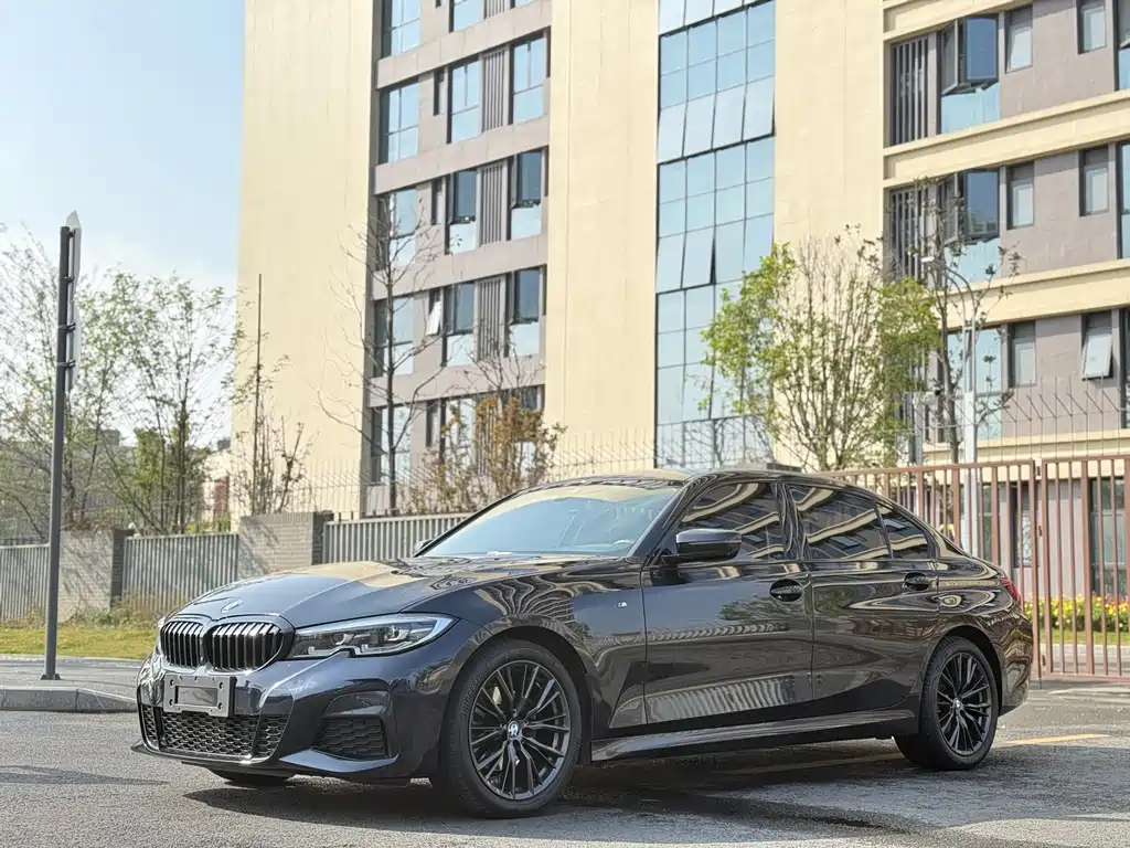 BMW 3 Series 2021