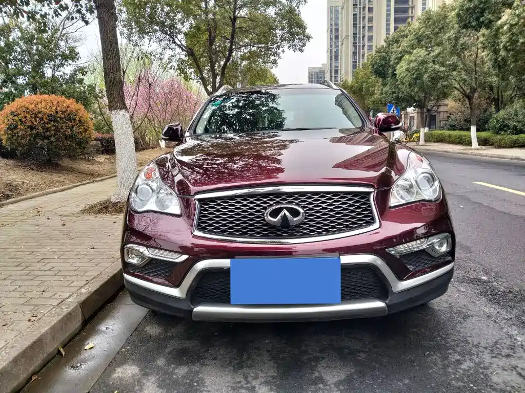 INFINITI QX50