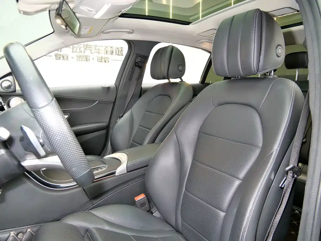 Mercedes-Benz C-Class — миниатюра 7