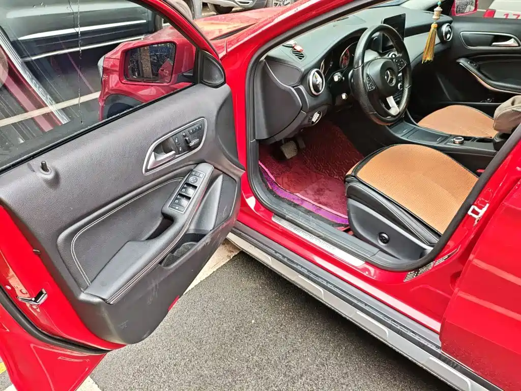 Mercedes-Benz GLA — миниатюра 16