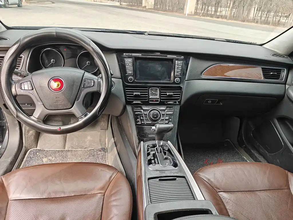 Hongqi H7 2015 1.8T Luxury