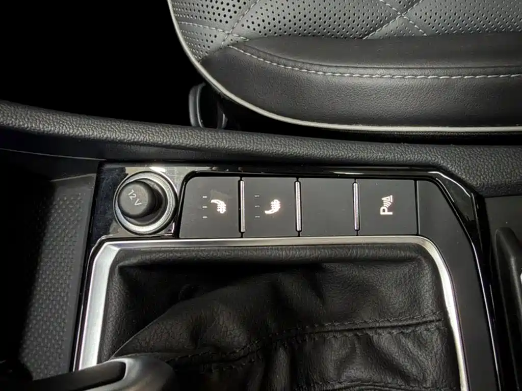 Volkswagen Sagitar — миниатюра 16